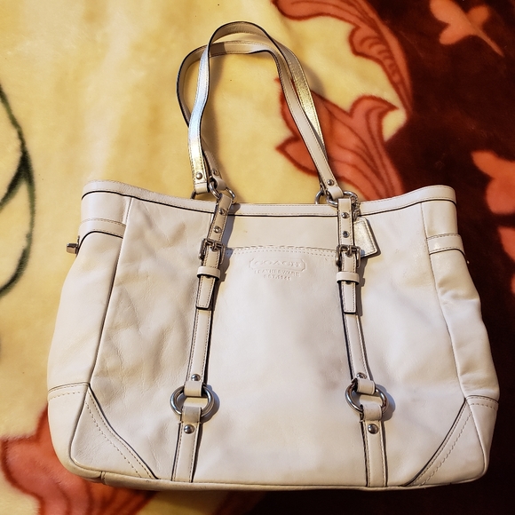 Coach Light Cream Leather Tote Bag - Picture 1 of 8